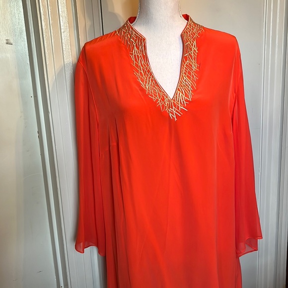 Bonnie Roseman Collection Tops - NWT Bonnie Roseman 100% Silk Top